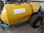 KWH Spuitmachine 1000 liter met hoge drukpomp!